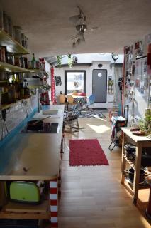 Außergewöhnliches Hausboot inmitten der Natur - 3