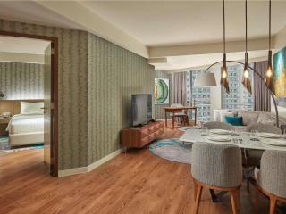 Novotel Suites Manila at Acqua - 7