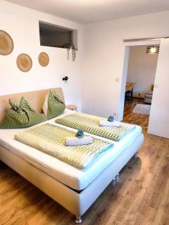 Riverside Appartements - 1