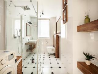 Apartment steps from Wawel Castle by Tyzenhauz - 4