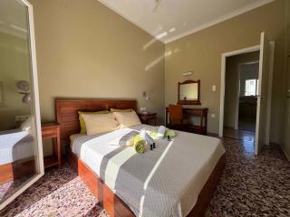 Artemis' Garden House - 4