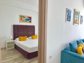 Acqua Santa 66 Summerland Apartments - 6