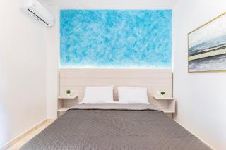 Azure Edge - Seafront View - Beach Stay - 1