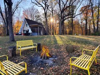 Private Wooded Getaway Hot Tub Quiet Seclusion Fire Pit Games - 6