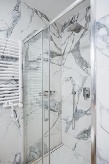 Pulaski Residence - 2