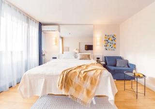 ORBI CITY APARTHOTEL SEA VIEw - 6