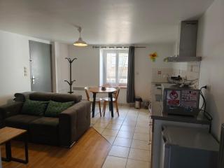 Appartement indépendant avec terrasse et jardin -  - 4