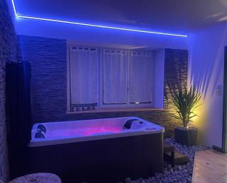 Cosy love et spa-tentation loveroom - 0
