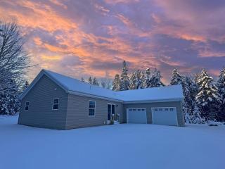 4BR Family-Friendly Acadia Home - 3 King Beds! - 7