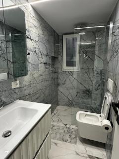 Modern City Stay Walk to Everything - 1