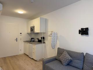 No Internet - Cozy Studio - 15 min to Center - 3