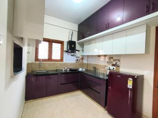 Hausly Home Stays - 2