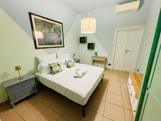 Room Mercedes - 2