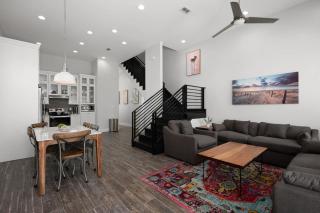 Beachfront Luxury Retreat w Private Pool Sleeps 12 - 9