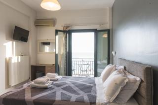 Gorgones, sea-front, great view - 2