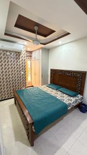 One Bed Fully Furnished Apartment in B17 - 5