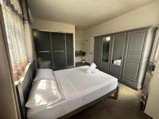 Apt in the Heart of Grand Bay 2 Min to Beach - RCN4 - 5