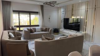 Luxury 3BR with Private balcony & Parking - 8