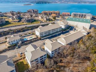 Luxury Lake Vacation at Emerald Pointe - 1