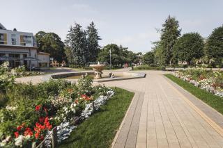 Parkview Apartment II Art & Design - 5