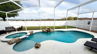 Modern Kitchen -Close To Parks - Tvs In All Rooms! - 7