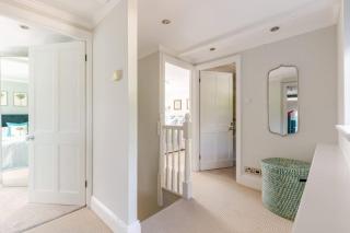 Charming Barn Retreat Near Pewsey & Woodborough - 3