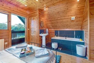 Scandi Cabin in Heart of Anglesey with Parking - 6