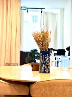 Pic de Nôtre Dame, Charming Suites Paris - 7