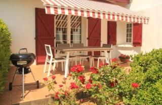 Louharechenia - Maison d'invités au Pays-Basque avec piscine & jardin - 9