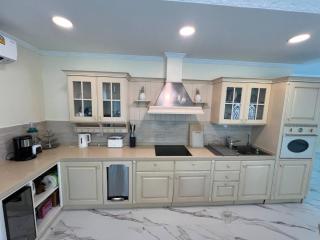 5 Bedrooms Villa 5 min walk to Bangtao beach - 3