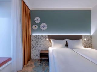 Hotel Kiel-Schwedenkai - 1