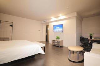 Jinjiang Inn Select Urumqi Midong Avenue - 1