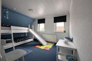 Haus Marilene mit eingezäuntem Garten nahe Nordsee und Greetsiel - 3