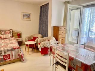 Studio tout équipé avec loggia, parking et Wi-Fi à 50m des cures - 2 pers - Animaux OK - FR-1-703-22 - 3