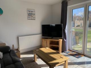 Prospect Cottage, The Bay, balcony, 2 bedrooms, patio, parking nearby, 2 dogs welcome - 5