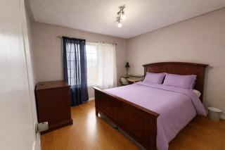 Private Queen-size Bedroom with Workspace & Mini Fridge! Brampton Shared Home with 3 Baths, Full Kitchen, WiFi, Laundry & Backyard Deck! Near Mount Pleasant GO, Ideal for Work Trips, Long Stays & Solo Travelers! - 0