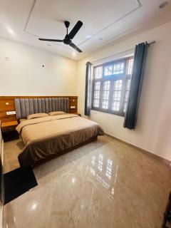 Raj Niketan Homestay - 0