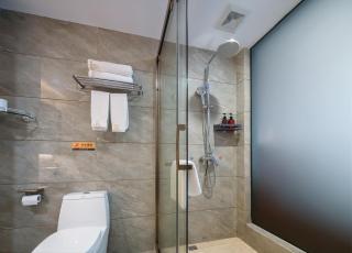 Zhangjiajie DuZeng Hotel-Rooftop Sky Bar&Western Cuisine-English butler service - 3