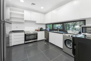 Family Villa in DAMAC Rochester near Malibu Beach - 6