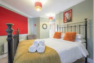 Stylish & Very Central Apartment with Free Parking - 9