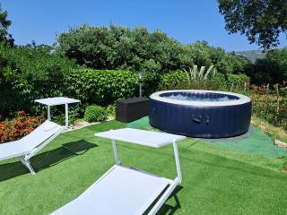 Elegante villa panoramica con giardino e idromassaggio a 10 minuti dal mare - 8