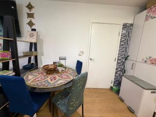 Charming Lux HomeStay near London EXCEL, O2 & easy access to Central London - 1