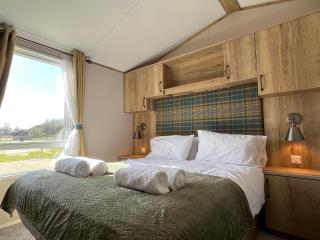 The Debonair - New Luxury Lodge, 10 mins from Lake District, Dog Friendly, Swimming Pool - 9