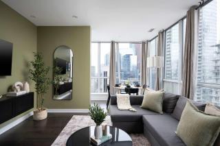 3BR Skyview Luxury with Free Parking and Sofa Bed - 2