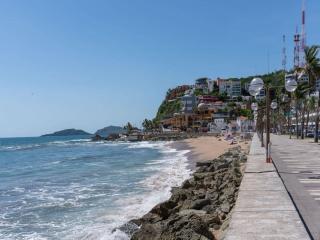 Apartment with large terrace in Historic Center - 1