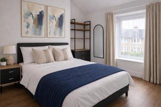 Modern 2BR Near Pavilion Gardens, Buxton - 4