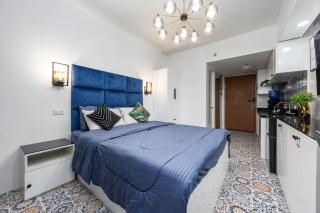 Kalani by J&J (Symfoni Nichols. Pool. Netflix) - 7