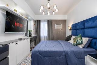 Kalani by J&J (Symfoni Nichols. Pool. Netflix) - 9