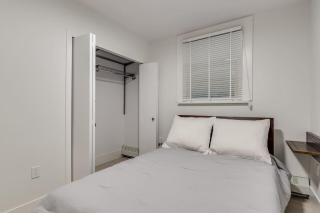 West End Vancouver 3BR 2BA Retreat - 6