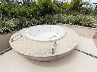 Super completo! Ar split nos 3 quartos e na sala! Ao lado do Shopping Center modas, a poucos passos da 44 e da Rodoviária! - 3